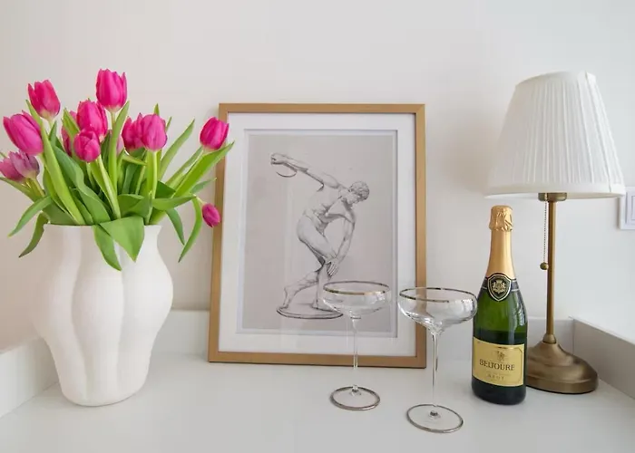 Old Town With Ac & Parking, 5 Min Main Sq & Kazimierz * Kraków