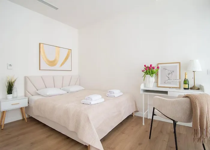 Old Town With Ac & Parking, 5 Min Main Sq & Kazimierz *