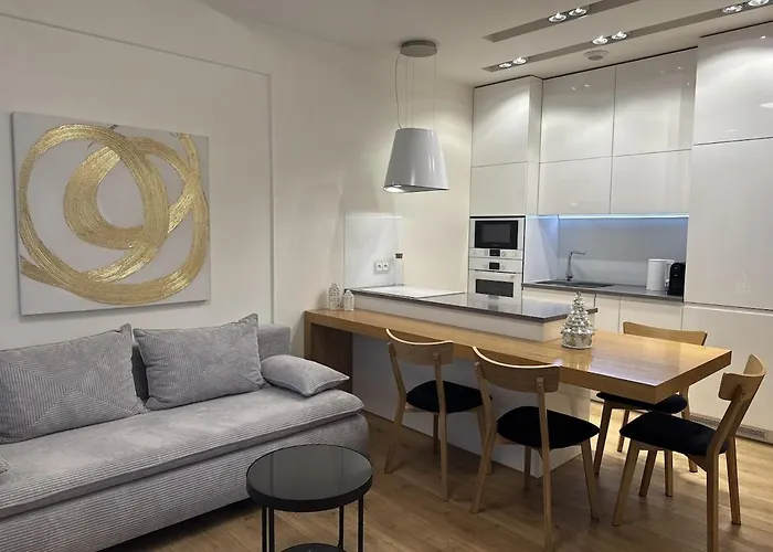 Old Town With Ac & Parking, 5 Min Main Sq & Kazimierz Apartament Kraków