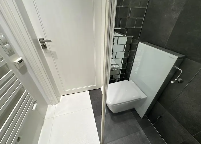 Old Town With Ac & Parking, 5 Min Main Sq & Kazimierz Kraków