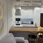 Old Town With Ac & Parking, 5 Min Main Sq & Kazimierz Apartamento Cracóvia